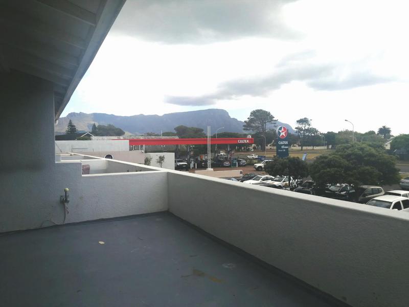 2 Bedroom Property for Sale in Bergvliet Western Cape